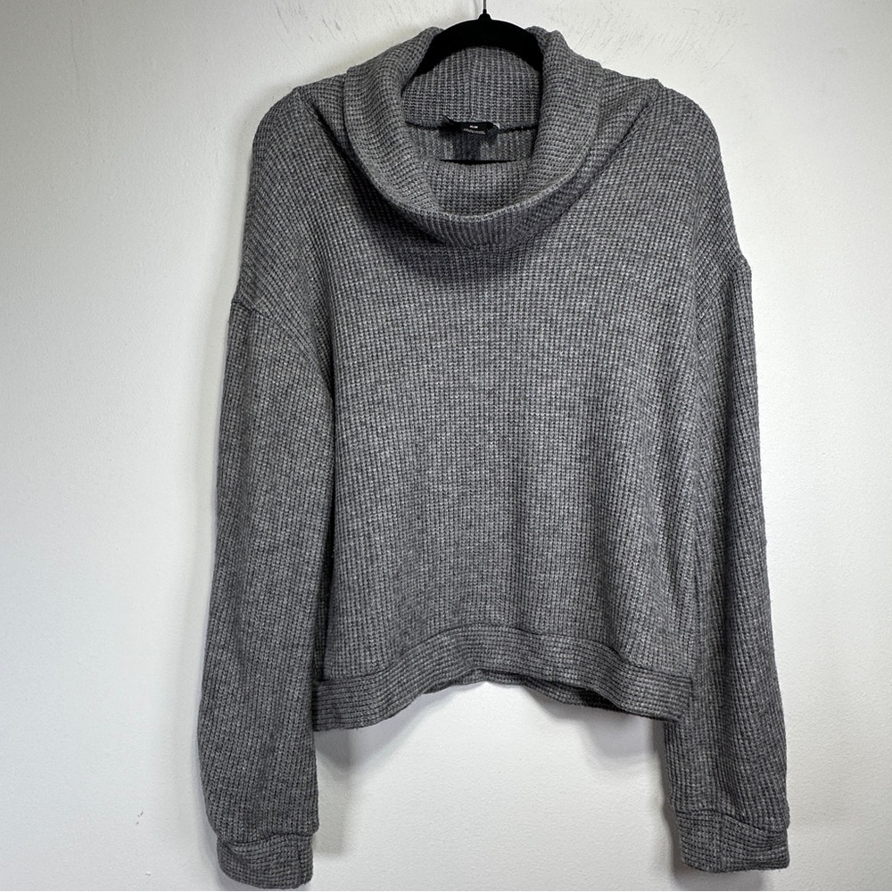 Marigold by Marilyne Baril Gray Waffle Knit Cowl Neck Cropped Sweater Size M